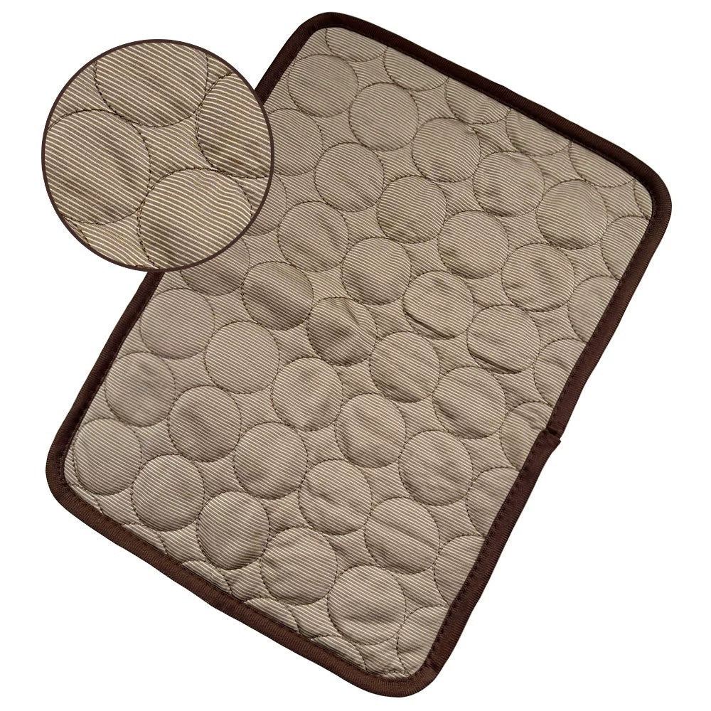 Coussin rafraîchissant en soie glacée pour chien et chat, idéal pour l'été