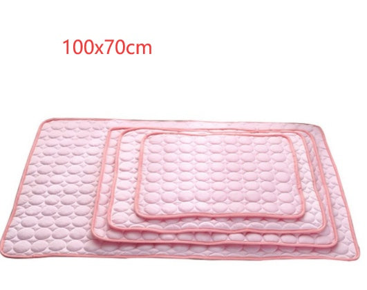 Coussin rafraîchissant en soie glacée pour chien et chat, idéal pour l'été