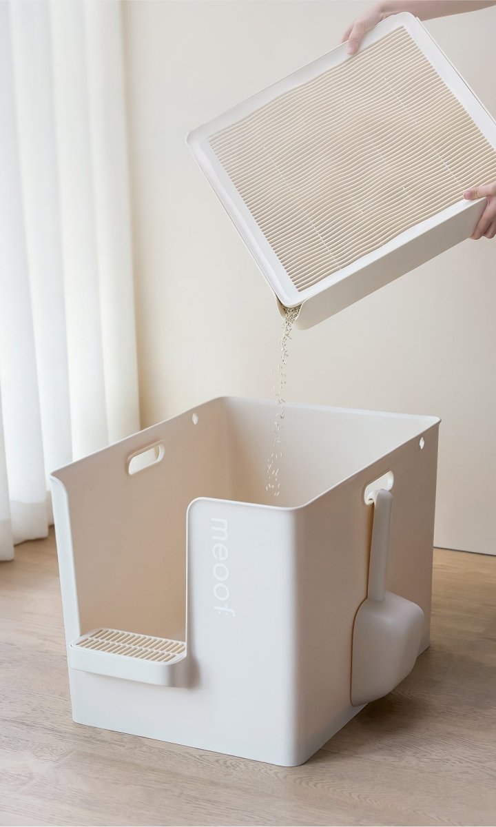 Easy to clean cat litter mat system with removable tray